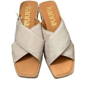 Kanna Cream Leather Cross Espadrille with Modern Square-Toe Design NWT